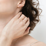 Load image into Gallery viewer, Rožinio aukso žiedas su deimantais (0,10 ct)