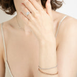 Load image into Gallery viewer, Balto aukso apyrankė su deimantais (0.97 ct)