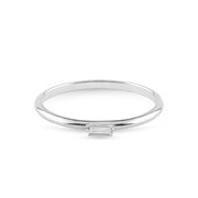 Balto aukso žiedas su deimantu (0,03 ct)